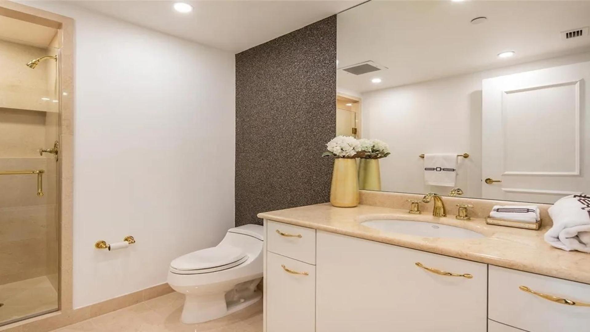 Stunning Four Bedroom Fully Professionally Remodeled Apartment Las Vegas Exterior foto